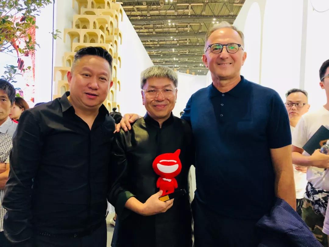 1536733497097042946.jpg 28.jpg