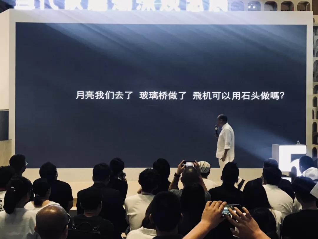 1536733565358000227.jpg 32.jpg