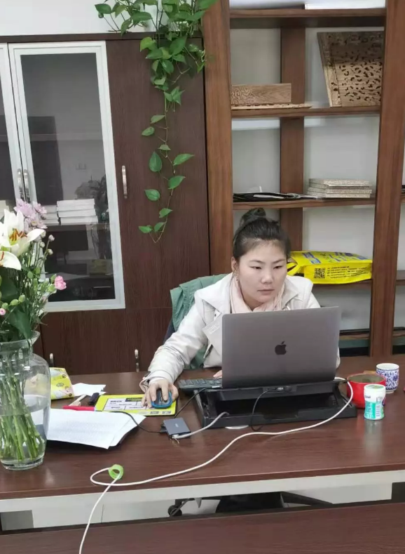 荣麟之星 刘丽娜 荣麟之星 刘丽娜