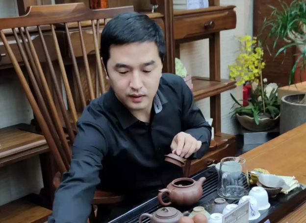 荣麟之星 杜延威 荣麟之星 杜延威