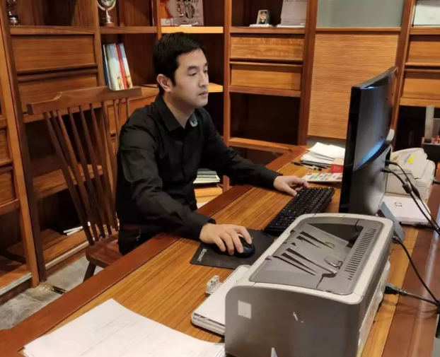 荣麟之星 杜延威 荣麟之星 杜延威